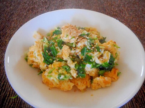 水菜と卵のゴマ炒め